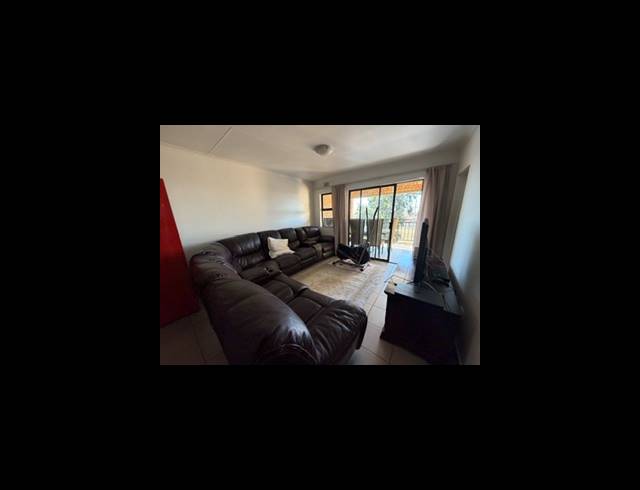 3 BEDROOM TOWNHOUSE FOR SALE IN ALBERTSDAL